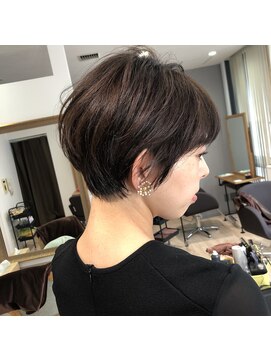 キートス(Kiitos) kiitos西梅田丸みショート