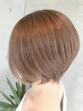 クローバー(CLOVER) iNOAオイルカラー×前下がりショートボブ♪