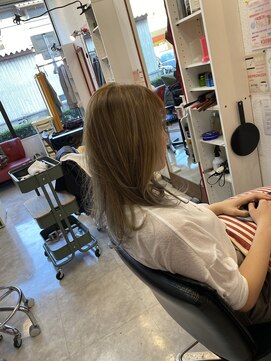 ガジロウ 美容室 蛾次郎 ベージュバレイヤージュ