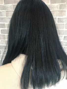 プリュム(PLUME) ダークブルー