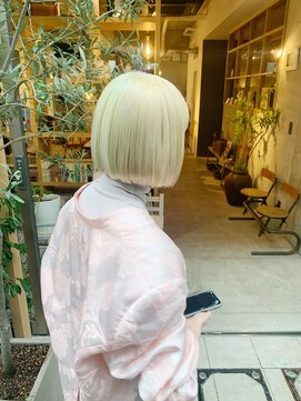 アルカナ 明治神宮前原宿(ARCANA) ホワイトカラー　ホワイトブロンド　ホワイトベージュ