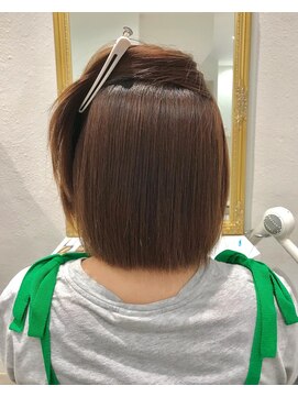 エマ(emma) ★ブリーチあり★ナチュラル縮毛矯正★