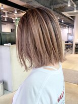 アイティー バイ アルバム 中野店(IT by ALBUM)&nbsp;シャドールーツ_グレージュカラーボブウルフ_ba407431