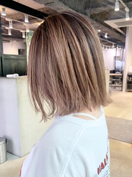 アイティー バイ アルバム 中野店(IT by ALBUM) シャドールーツ_グレージュカラーボブウルフ_ba407431