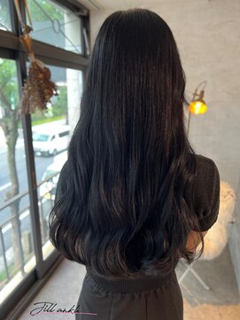 ジル アンク(Jill ankh) 《Jillankh 姫路駅前》ネイビーグレー　暗髪　艶髪　赤み消し