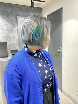 オグジュアリー 表参道(aux.) ハイトーンインナーカラー