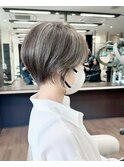 ショートボブ×ハイライト
