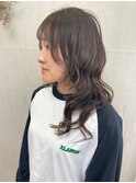 ハイレイヤー小顔ゆるふわウェーブロングヘア地毛風カラー