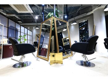 TYCHE 【テュケー】