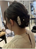 編み込み×パールアクセで魅せるクラシカルシニヨン