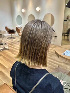 フィーカ(fika) ポイントカラーでお洒落♪イエローポップカラーテール☆