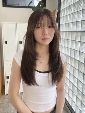 エイチ(811) ショートヘアグレージュミルクティーベージュシースルーミニボブ