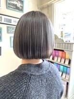 エルデ ナインズ ヘアー スタンド 川口店(elde 9's HAIR STAND)&nbsp;似合わせカット/オリーブグレー/ミニボブ