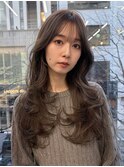 重さを残しつつ軽やかに♪抜け感ロングレイヤー【銀座駅】