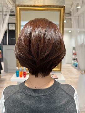 アンドットエス 銀座(and.S) 【and.S 銀座】ミニボブ小顔　切りっぱなしボブ　暗髪　耳掛け