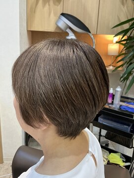 ウイバイファースト(u'i by first) 丸みシルエットで魅せる、大人美人ショート