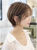 大人ショートヘアウルフショートレイヤーハイライトひし形耳掛け
