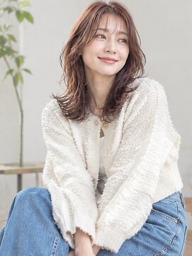 ドット ヘアー(dot.hair) ミディアムレイヤー / シースルーバング / アッシュグレージュ