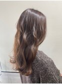 【AMI】ツヤ感アッシュグレー