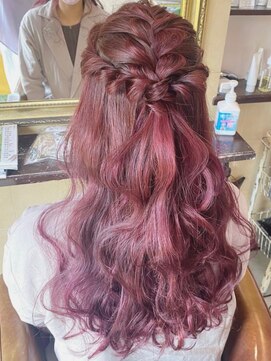 アンドアート ヘアーデザイン(AND ART HAIR DESIGN) ピンクヘアーハーフアップ