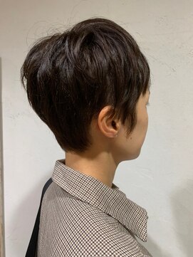 ラコスタ(LaCosTa) 大人ノーブルナチュラルショート刈り上げ20代30代40代コンサバ