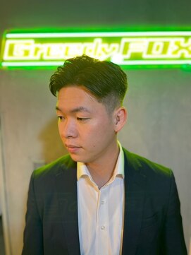 グリーディーフォックス 代々木(Greedy FOX) 波巻き/ハイライト/マッシュパーマ/ウルフ[シェービング]