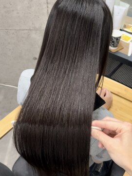 ノア 奈良駅前店(NoA) noa___hikaru 縮毛矯正 ストレート uptogloss 奈良髪質改善