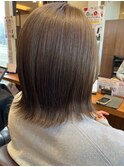 ハニーベージュ冬カラー*ぱつっとボブディ*外ハネ20代30代