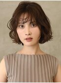 くるんとカールのボブスタイル
