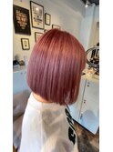 ピンクベージュ×ボブ
