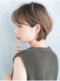 くびれショート　丸みショート　ショートボブ　グレージュ