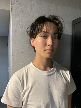 ロナ 岡崎竜美丘店(RONA) メンズナチュラルパーマセンターパート