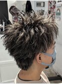 短髪ハイライト刈り上げショートアップバングスパイキーショート