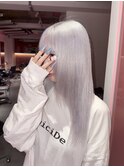 ホワイトシルバー/ホワイトアッシュ/ミディアムヘア