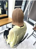 ミルクティーベージュ