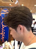 オーシャントーキョー(OCEAN TOKYO)&nbsp;韓国マッシュフェザーパーマニュアンスパーマセンターパート黒髪