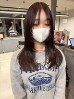シー(The She's)&nbsp;似合わせ　こなれレイヤーカット×肌映え艶ボルドーブラウン◎