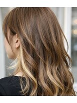 ヘアーエボリューション&nbsp;大人可愛いイヤリングカラー×外国人風ロングウェーブ