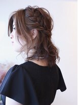 ツイギー 宮西店(TWiGGY)&nbsp;【女性らしさのあるハーフアップに可愛さをプラス】