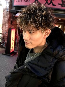 ヨッカ(YOCCA) メンズ　パーマ＆ハイライト