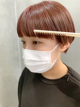 テトヘアー(teto hair) マッシュショート、ピンクベージュ、ワイドバング