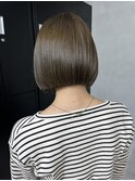 オリーブボブ_ ダークアッシュチェリーブラウンフェミニン