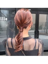 ミル(1001 mille)&nbsp;ピンクカラー/ピンクベージュ/ポニーテール/簡単アレンジ