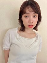 ホテリー(Hotely)&nbsp;抜け感のある女の子らしいミディアムヘア