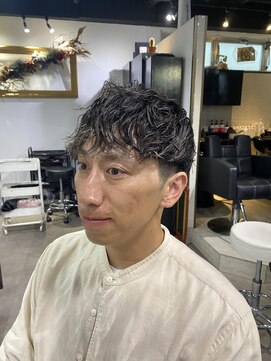 アルカナ 明治神宮前原宿(ARCANA) ウルフアッシュブラックカルマパーマベリーショート