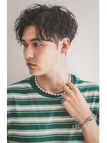 カライングドゥ(ing deux) スーツ短髪ツーブロック束感モテる黒髪シークレットパーマ流行