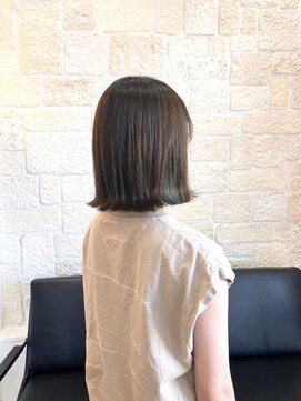 ヴァン カウンシル 川口店(VAN COUNCIL) 切りっぱなしボブ　オリーブカラー　【イルミナカラー　東川口】