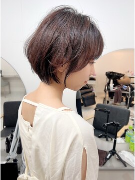 メモリーズ 銀座(Memories) 大人可愛い20代30代40代ふんわりショートボブ癖毛ショート