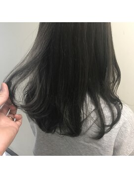 エピローグ(epilogue) 透明感！暗髪！ミディアムスタイル！【北新地　西梅田】