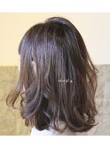 ナチュラルグレージュ